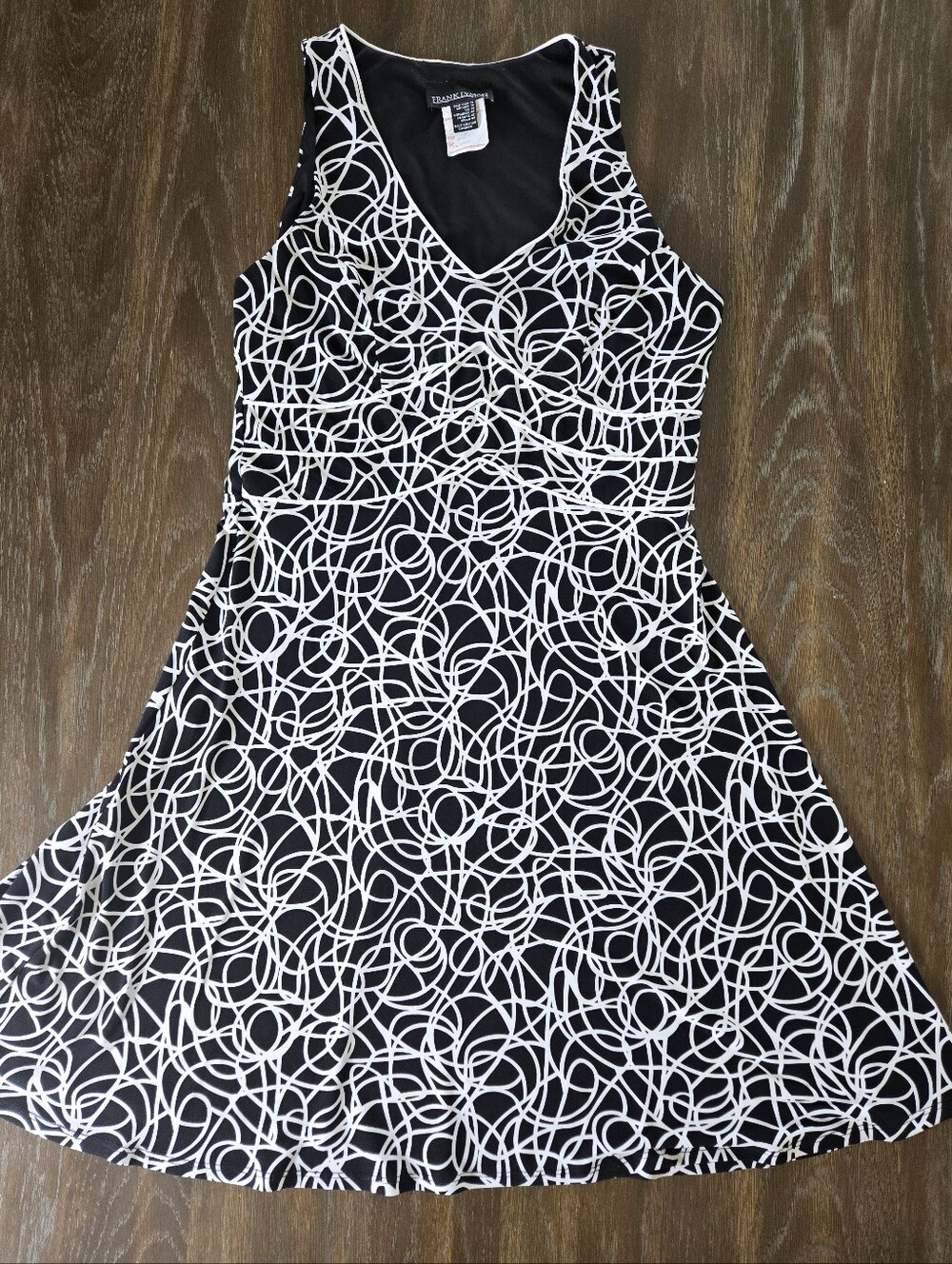 🎁FRANK LYMAN DESIGN Black and White Swirl Midi Dress